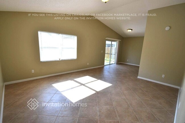 Building Photo - 10002 Cedar Dune Dr