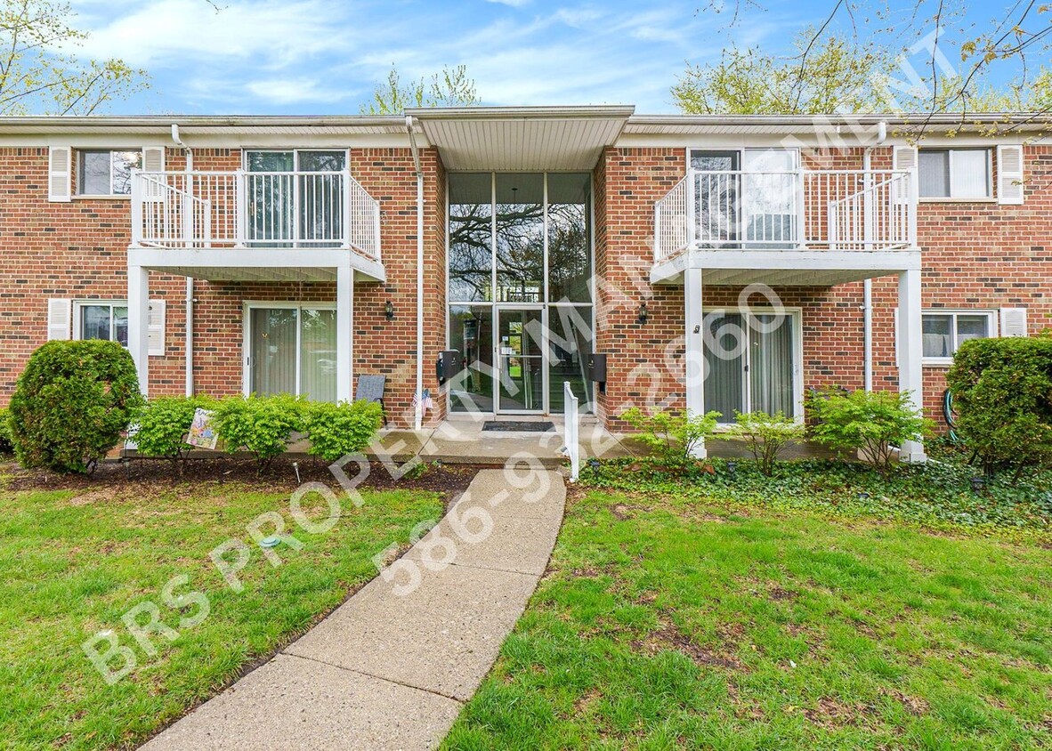 Primary Photo - Charming 2-Bedroom Condo in Clinton Twp. –...