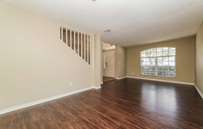 Building Photo - 2405 Needham Dr