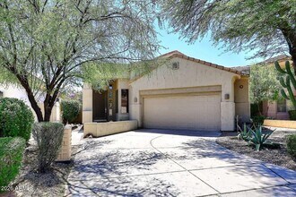 Building Photo - 7631 E Los Gatos Dr