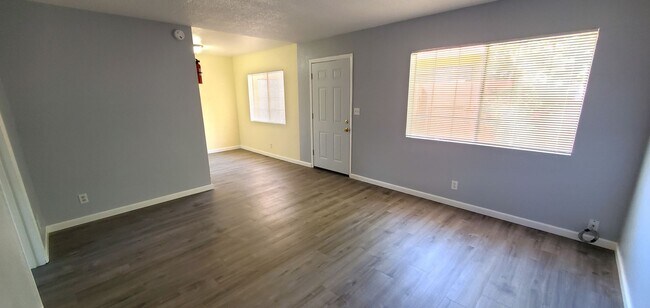 Building Photo - 252 A St