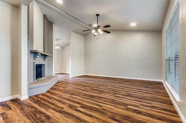 Foto del edificio - 7904 Simpkins Pl