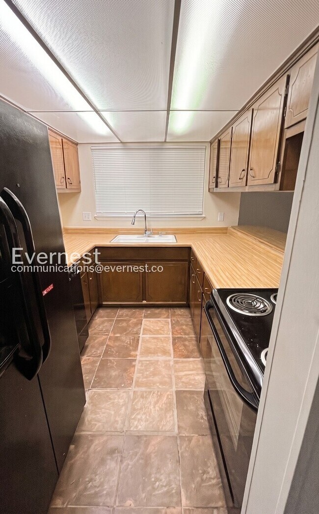 Foto del edificio - 1845 Stonehenge Dr