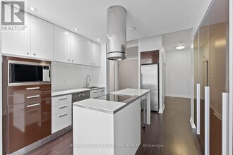 Building Photo - 38-738 Dan Leckie Way