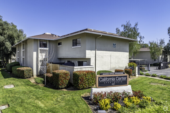 Signage Entrance - California Center Apartments