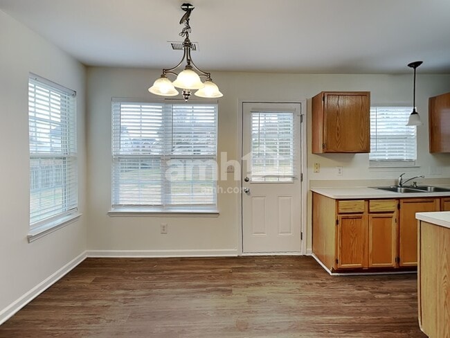 Foto del edificio - 1009 Enderbury Dr