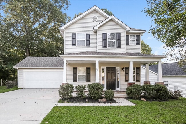 Building Photo - 735 Continental Dr