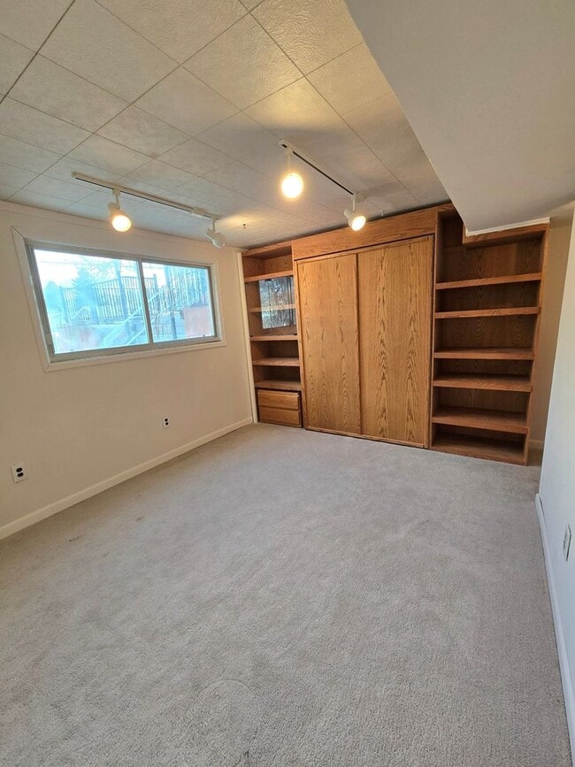 Building Photo - 13390 W 8th Ave