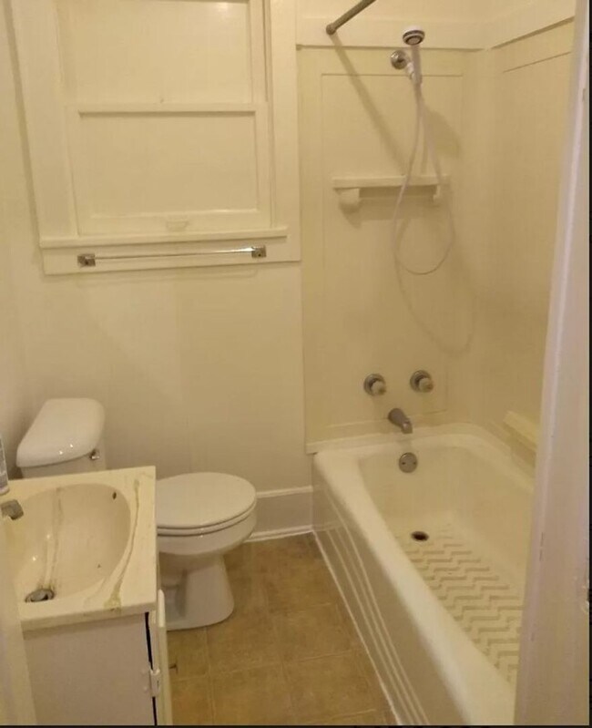 Foto del edificio - Cozy 1 bed 1 Bath Close to OU Campus