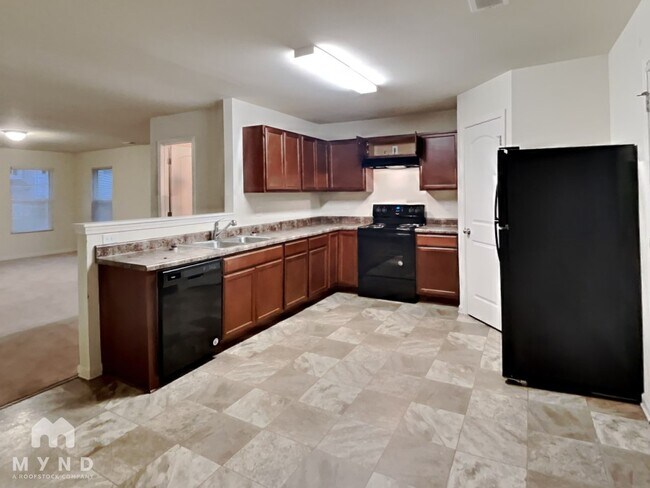 Foto del edificio - 2544 Piering Dr