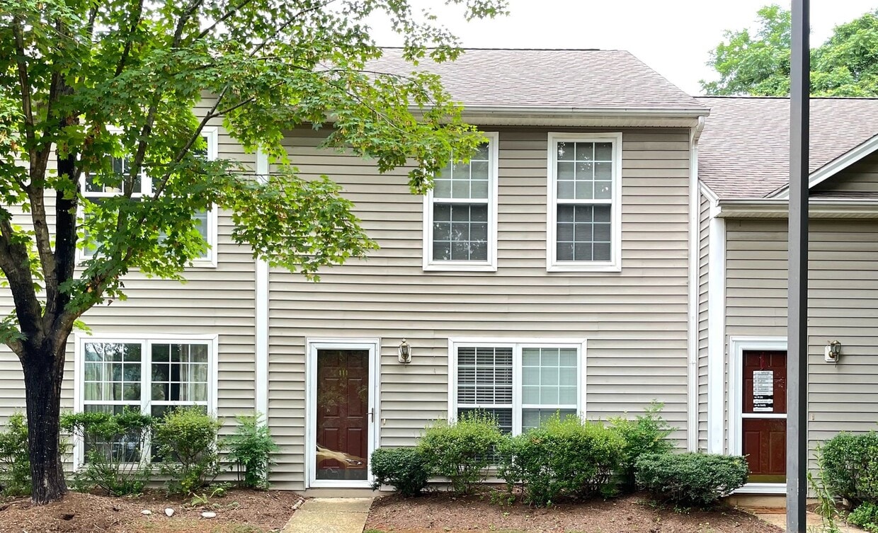 Photo - 111 Darien Terrace - 3 Bedroom Townhouse