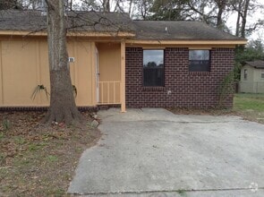 Building Photo - 5209 Napoleon Dr