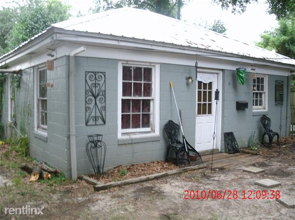 Primary Photo - 350 Porter Ave