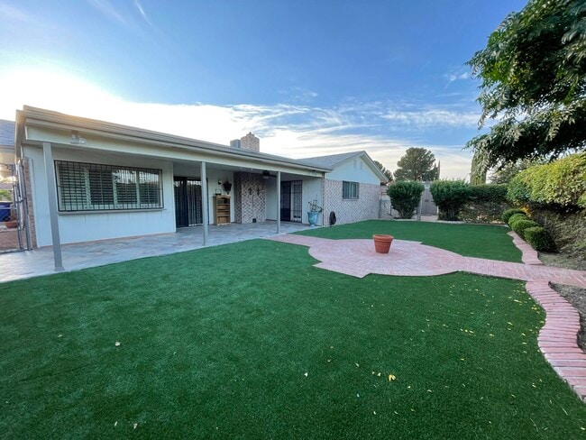 Building Photo - 1701 Paul Moran Pl
