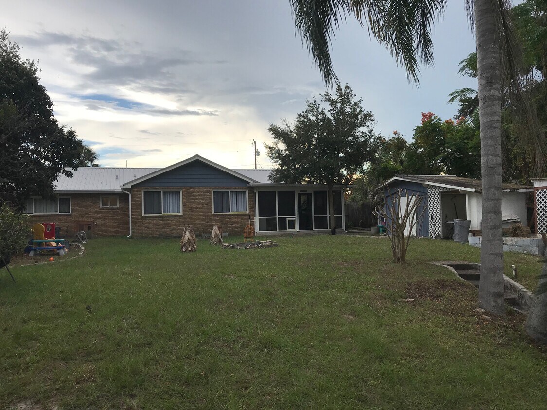 12065 Virginia Dr, Leesburg, FL 34788 House Rental in Leesburg, FL