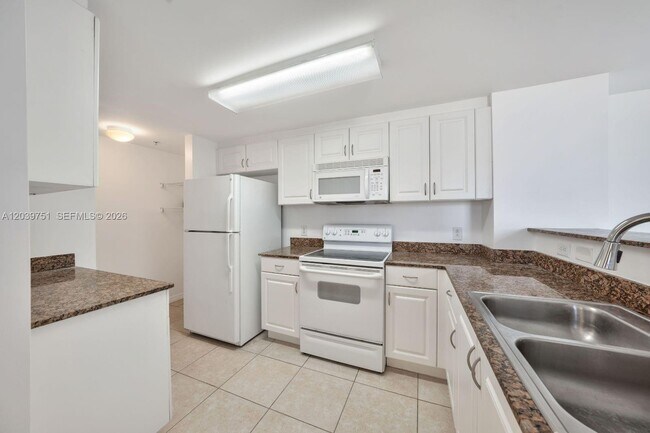 Foto del edificio - 215 SW 42nd Ave