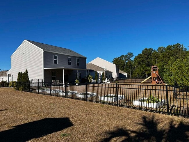 Building Photo - New build 4 bedroom/2.5 bath home in the Farm