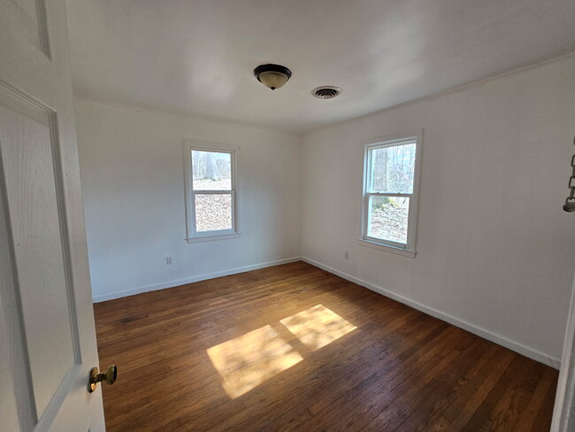 Foto del edificio - 2511 Carroll Ave SE
