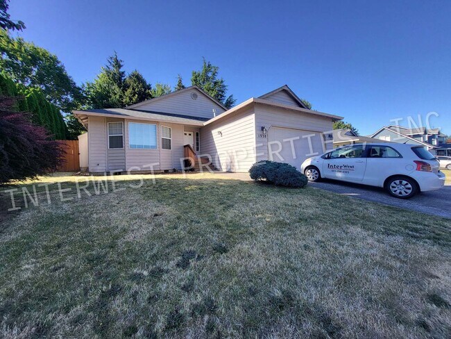 Foto del edificio - Spacious 3Bd Ba Ranch Style Home With A/C,...