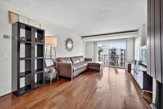 Building Photo - 60 S Van Dorn St