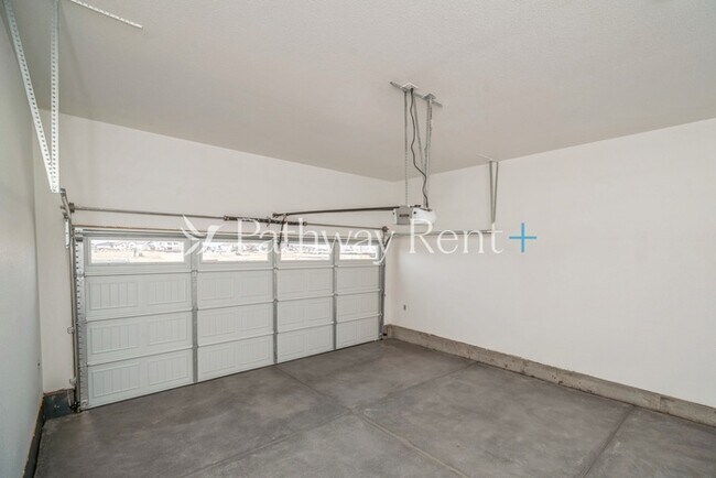 Building Photo - 9352 Yampa St