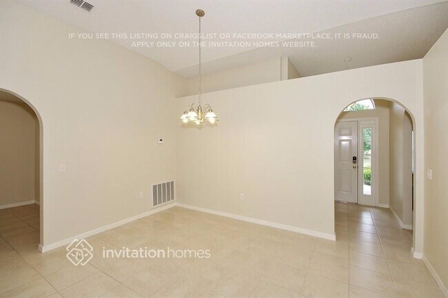 Foto del edificio - 546 Milford St