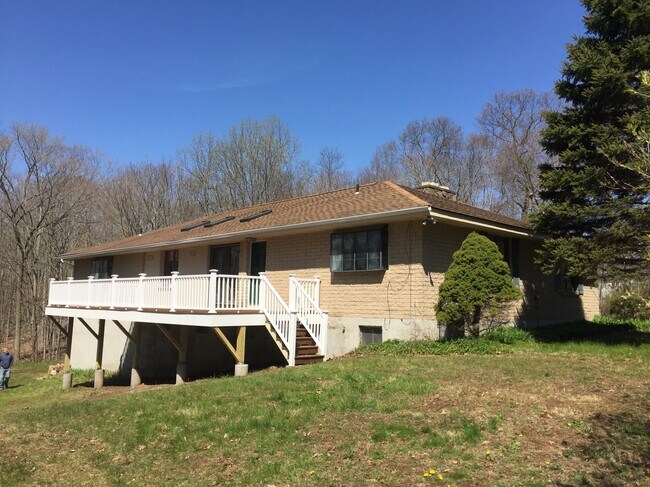 Building Photo - 580 Towner Swamp Rd