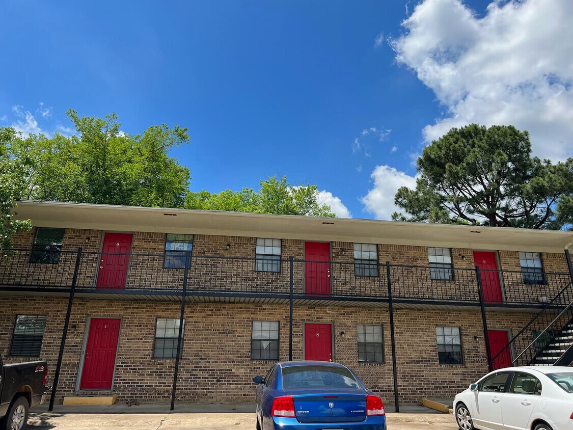 340 W Dogwood St Unit 11, Greenwood, AR 72936 Room for Rent in