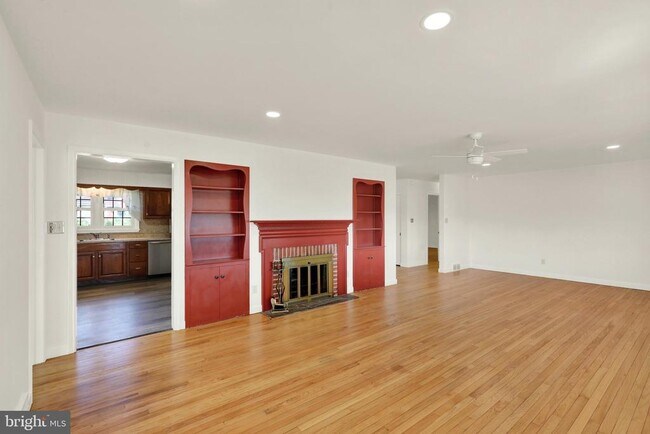 Foto del edificio - 13 Lupine Ln