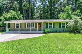 Building Photo - 1512 Beechwood Dr