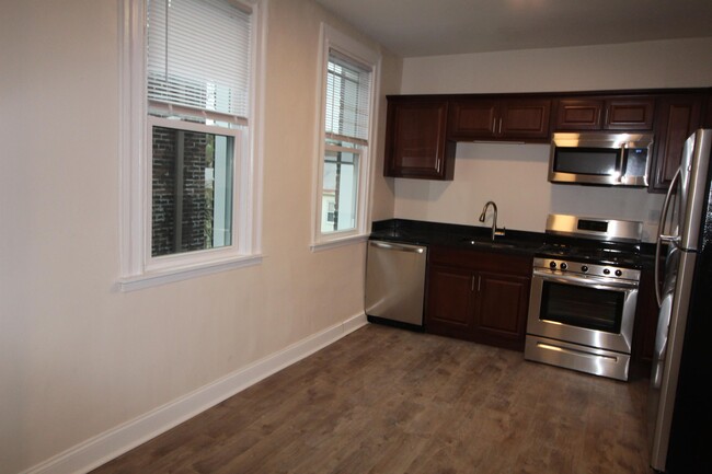 Foto del edificio - 1632 Lowrie St
