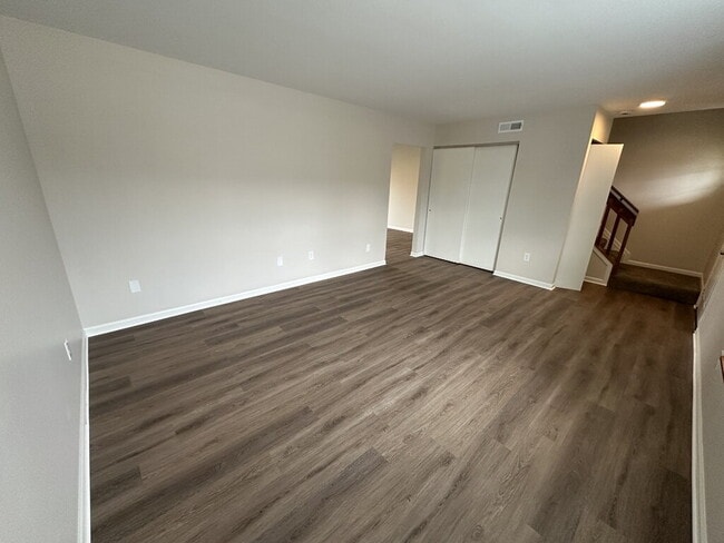 Building Photo - 2301 Old State Rte 32