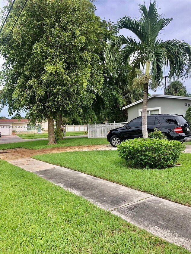 3500 NW 39th St, Lauderdale Lakes, FL 33309 House Rental in