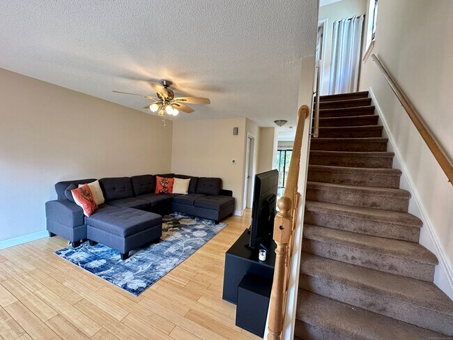 Foto del edificio - 15 Crest St