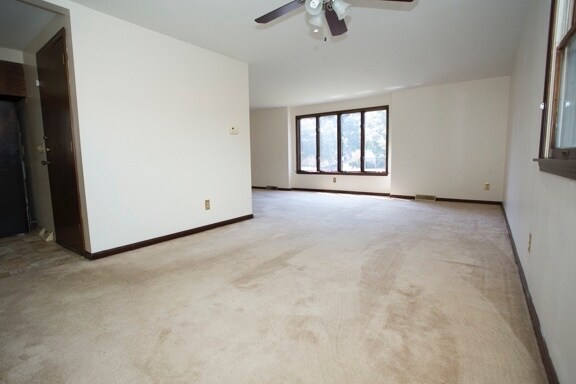 Foto del edificio - 127 School St