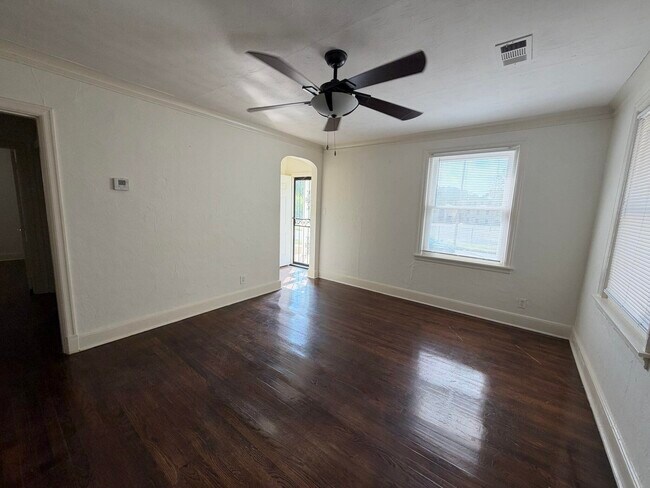 Foto del edificio - 3362 Douglass Ave