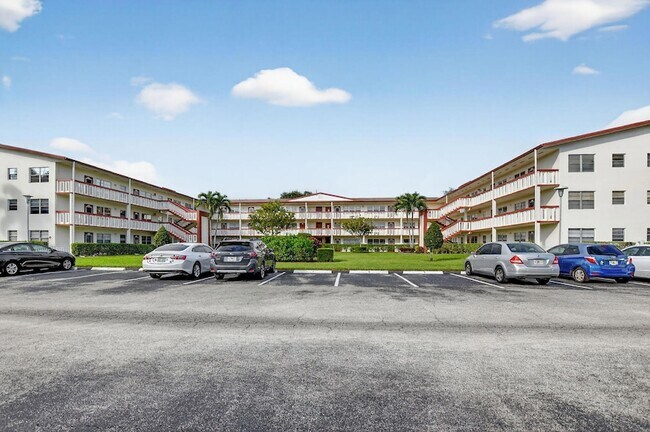 Foto del edificio - 277 Brighton Dr