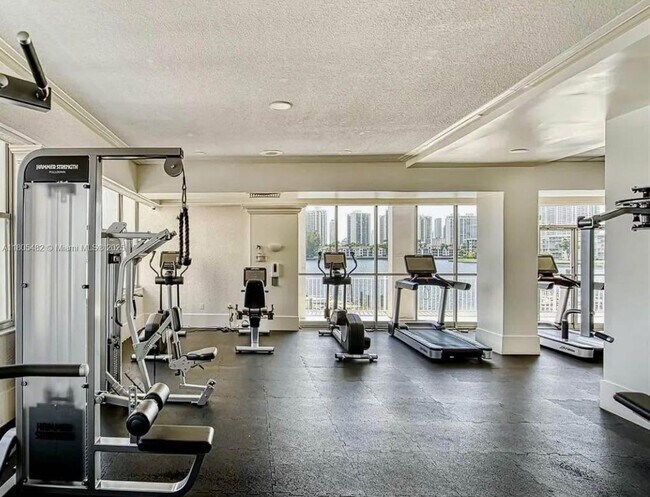 Foto del edificio - 18041 Biscayne Blvd