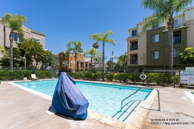 Foto del edificio - 4952 Haight Terrace