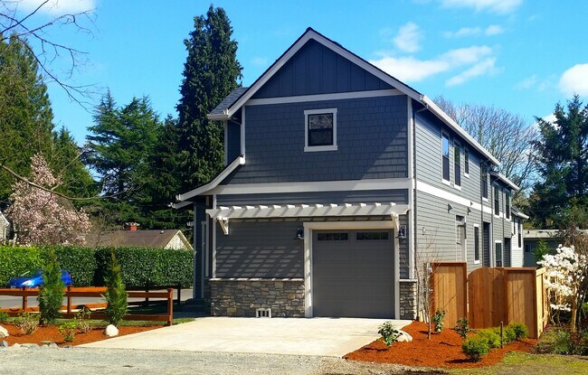 Building Photo - 286 D Ave