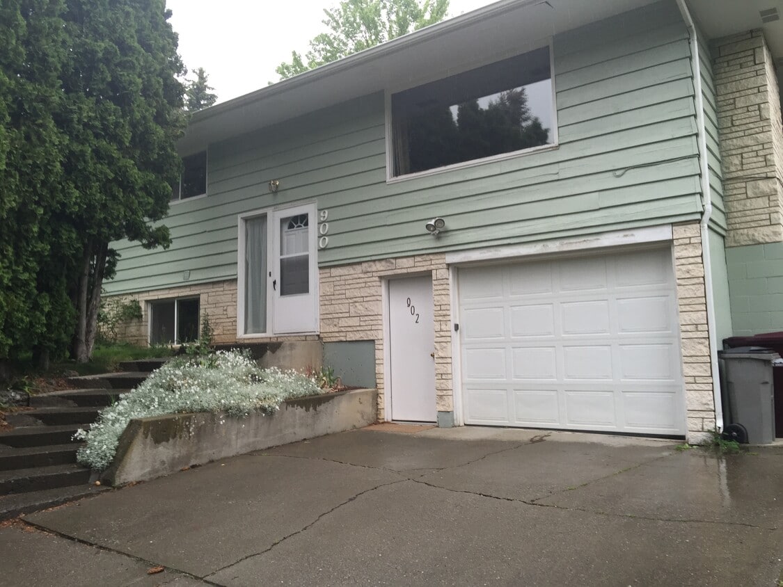 Foto principal - 902 SW City View St