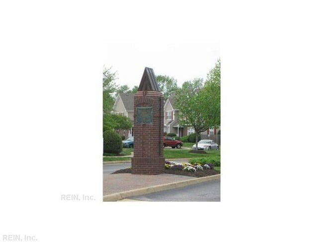 Building Photo - 212 Fireweed Ct