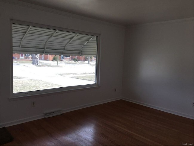 Foto del edificio - 3986 Monroe St