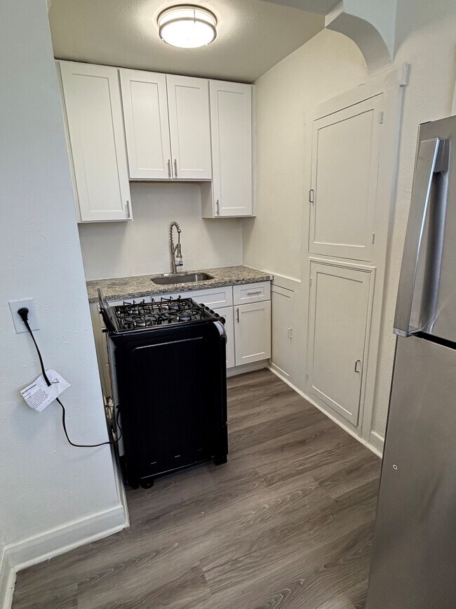 Building Photo - 130 S 300 E