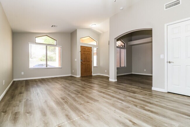 Foto del edificio - 22039 N 107th Dr