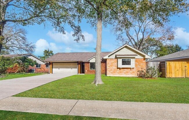 Foto del edificio - 5418 Poinciana Dr