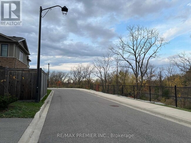 Building Photo - 25 Pelican Ln