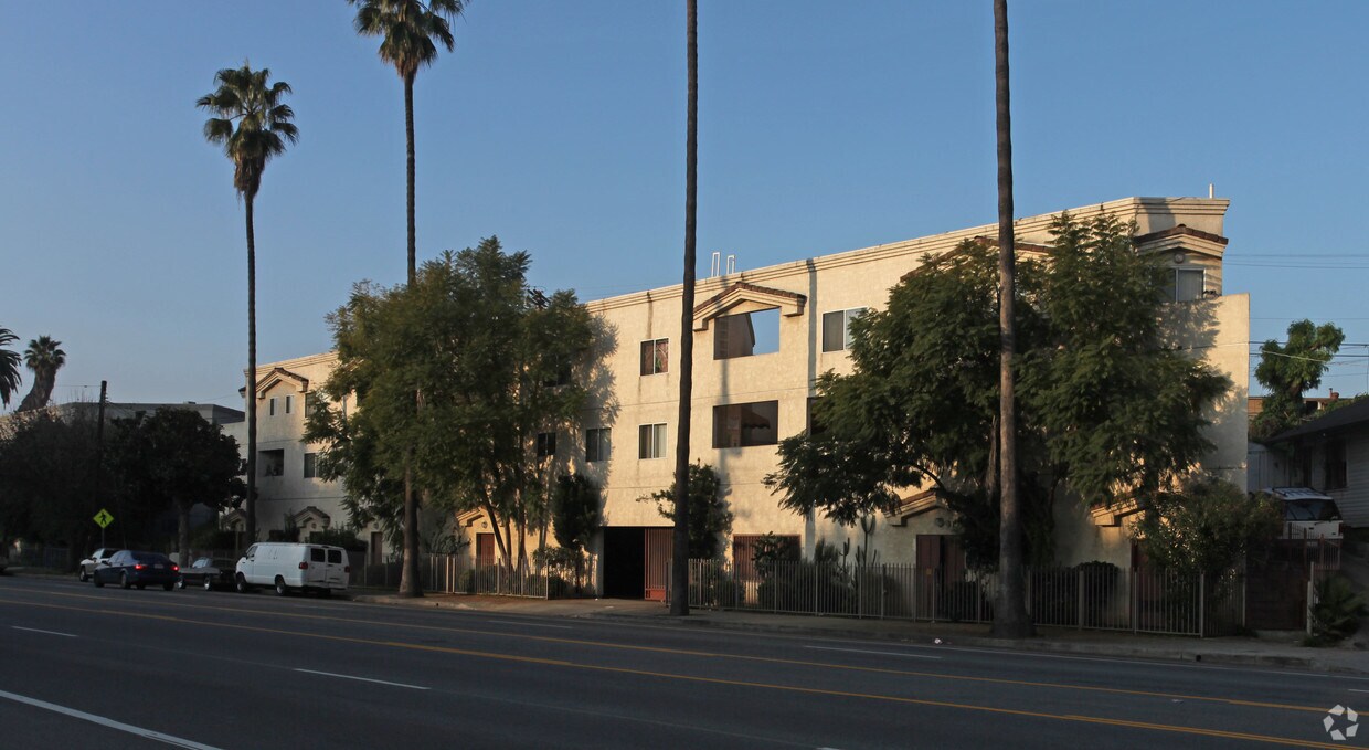 Foto del edificio - 3121-3131 Eagle Rock Blvd