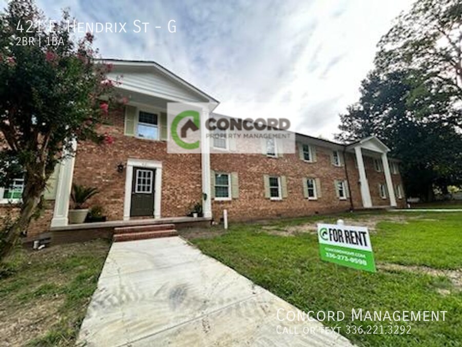 Foto principal - 421 E Hendrix St