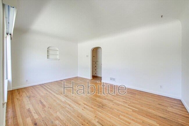 Foto del edificio - 3025 Agate St